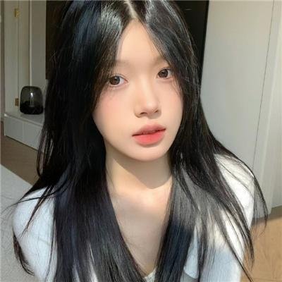 镜中的女孩